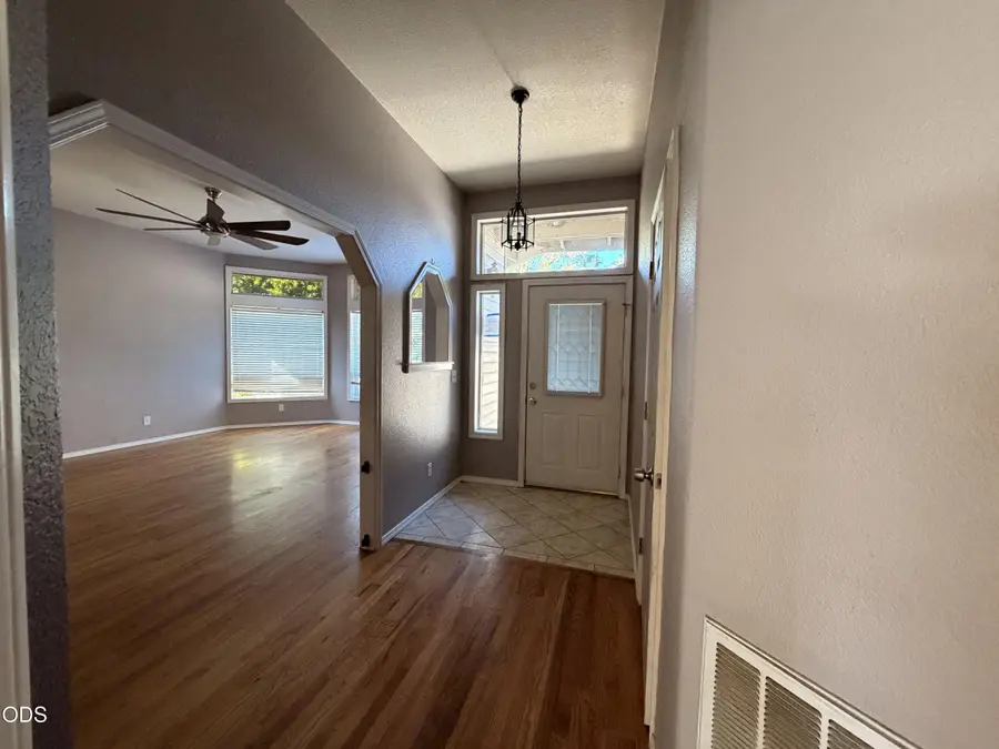 1106 Hampton Drive, Central Point, OR 97502 - #2