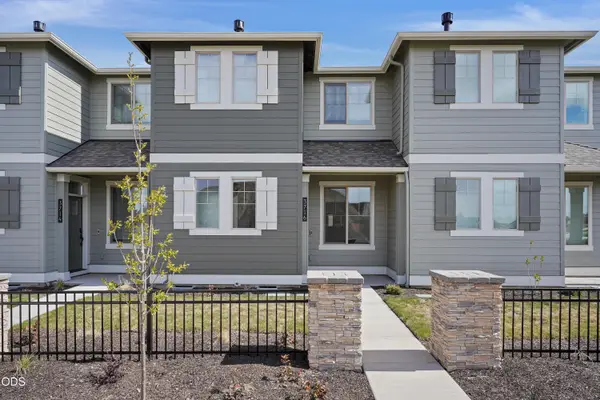 3716 NE Petrosa Avenue, Bend, OR 97701