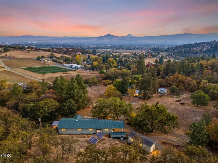 2094 Knowles Road, Medford, OR 97501 - #3