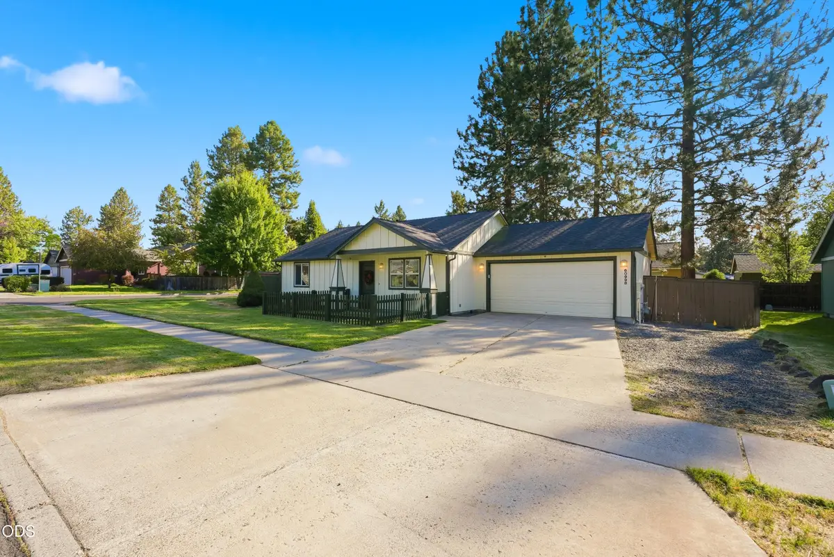 60998 Honkers Lane, Bend, OR 97702 - #1