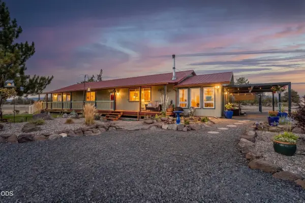 1464 SW Bent Loop, Powell Butte, OR 97753