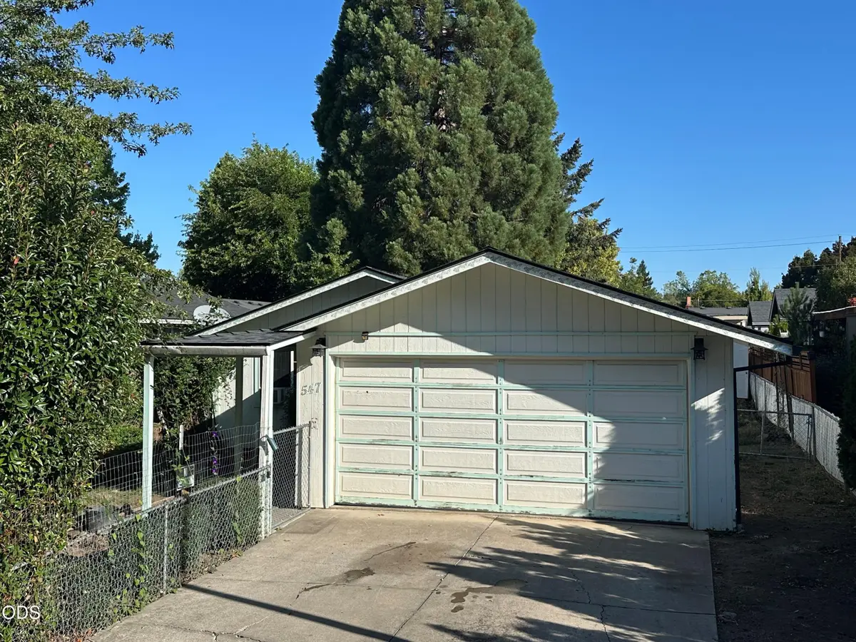 547 Van Wey Circle, Eagle Point, OR 97524 - #1