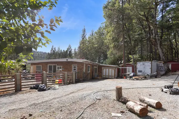 4172 Placer Road, Wolf Creek, OR 97497