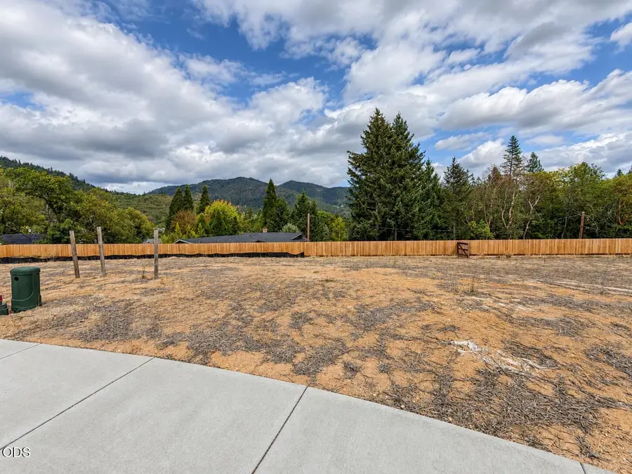230 NW Stark Way #Lot 4, Grants Pass, OR 97526 - #2