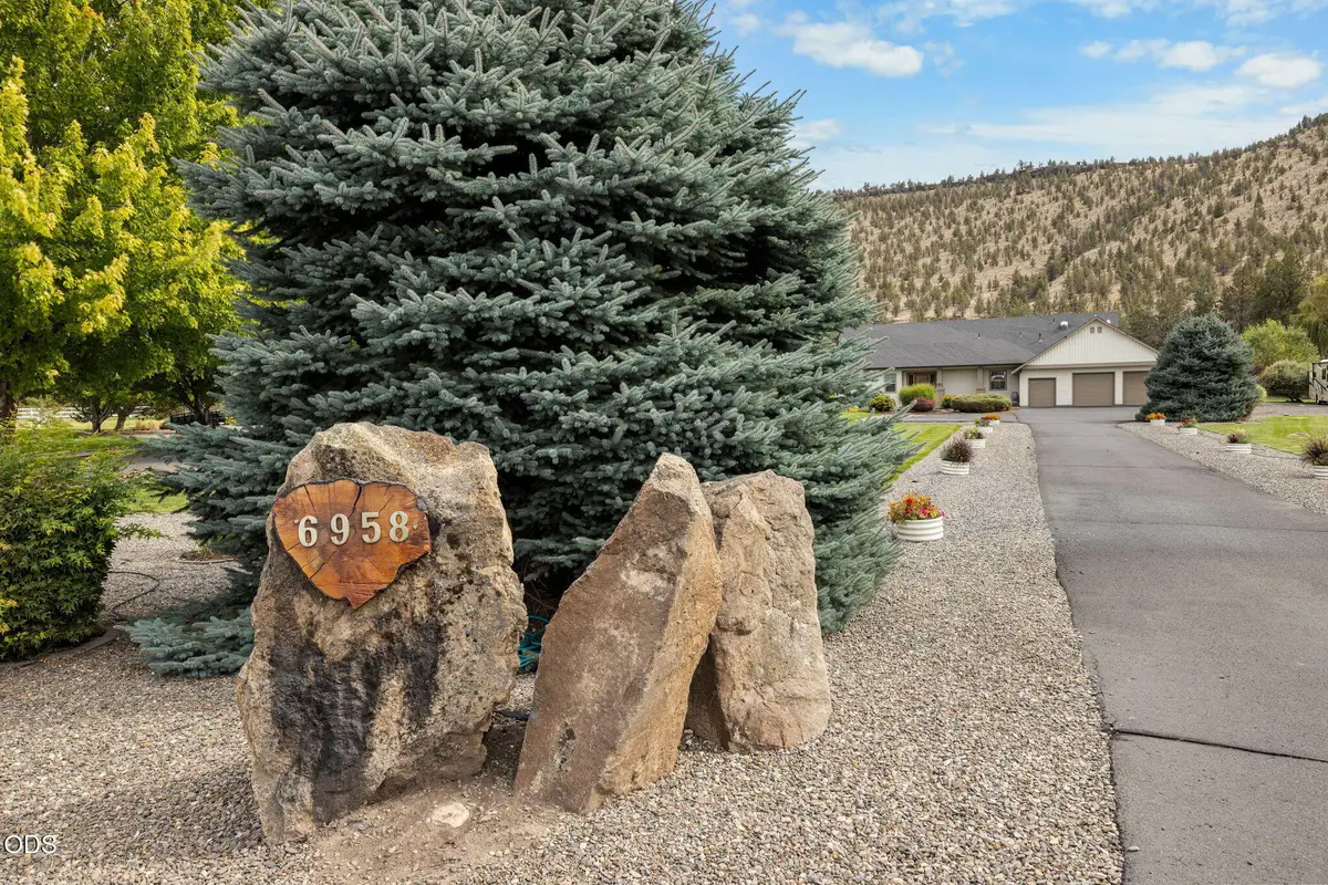 6958 NE Ochoco Creek Lane, Prineville, OR 97754 - #1