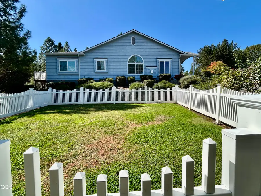 3109 University Road, Grants Pass, OR 97527 - #2