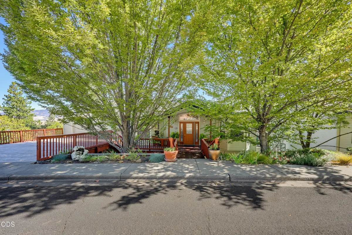 485 Waterline Road, Ashland, OR 97520 - #1