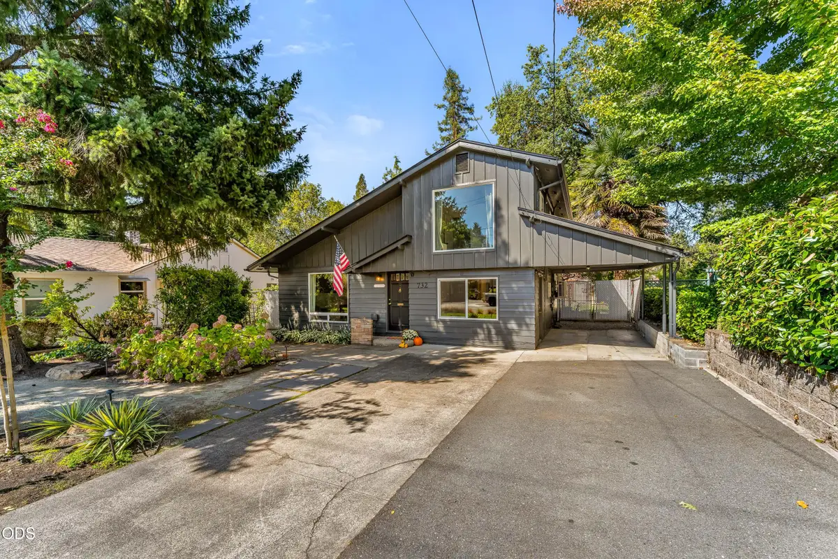 732 NW 4th Street, Grants Pass, OR 97526 - #1