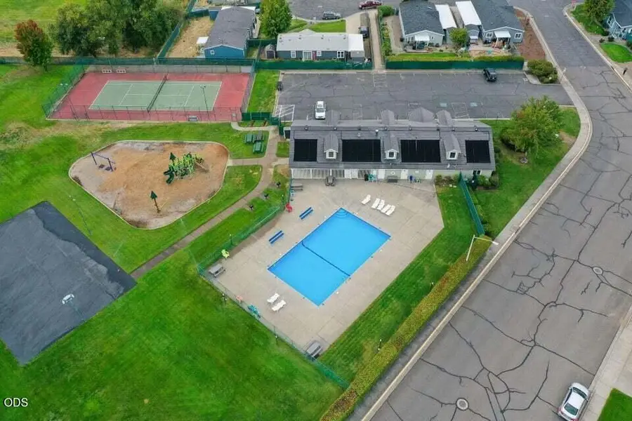 2318 Lara Lane, Central Point, OR 97502 - #2