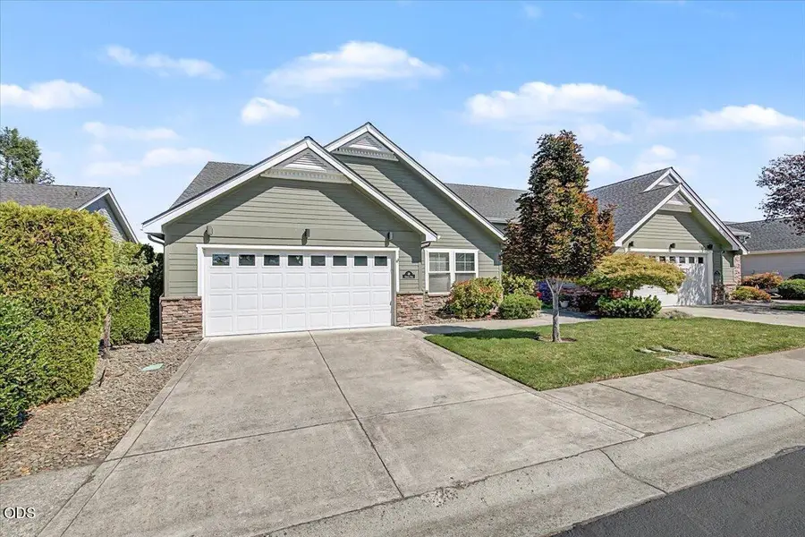 89 Skyhawk Drive, Eagle Point, OR 97524 - #2