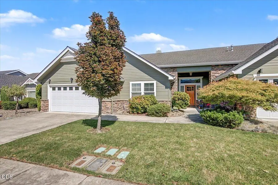 89 Skyhawk Drive, Eagle Point, OR 97524 - #3