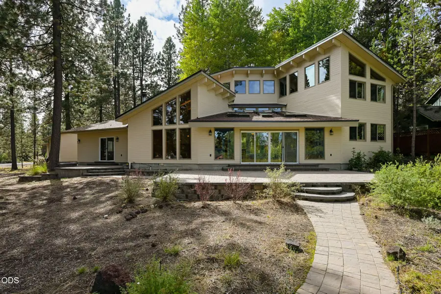 56222 Solar Drive, Bend, OR 97707 - #2