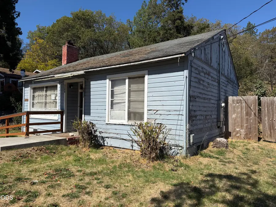1106 NW Sunset Drive, Grants Pass, OR 97526 - #2