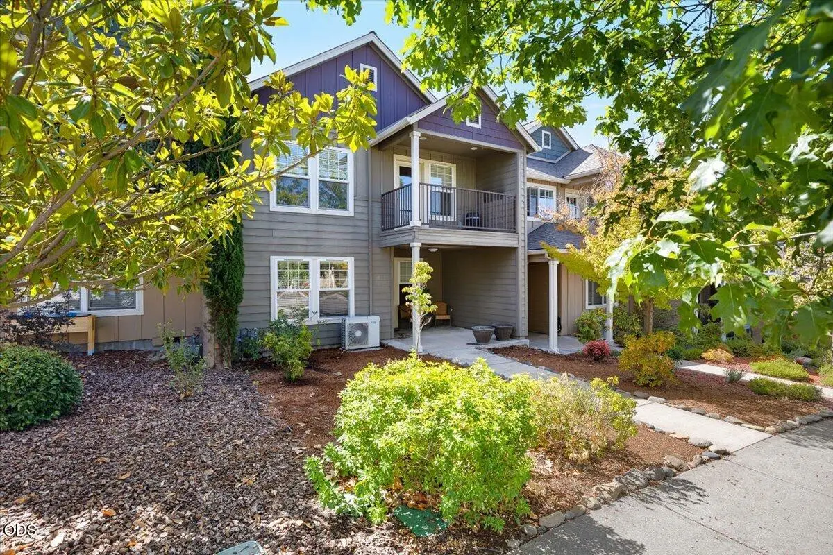 552 Fair Oaks Avenue, Ashland, OR 97520 - #1