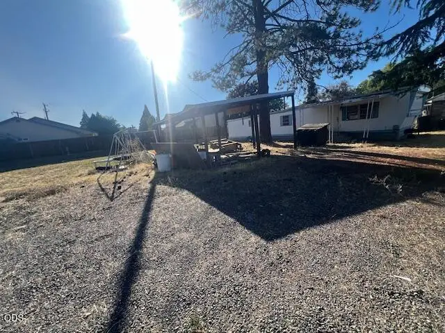 705 W Linn Road, Eagle Point, OR 97524 - #2