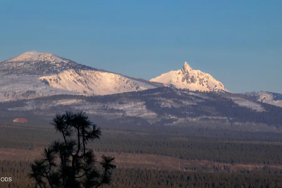 1975 NW Moon Shadow Court #2, Bend, OR 97703 - #3
