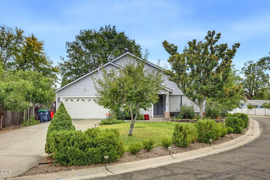 120 Nadine Lane, Central Point, OR 97502 - #2