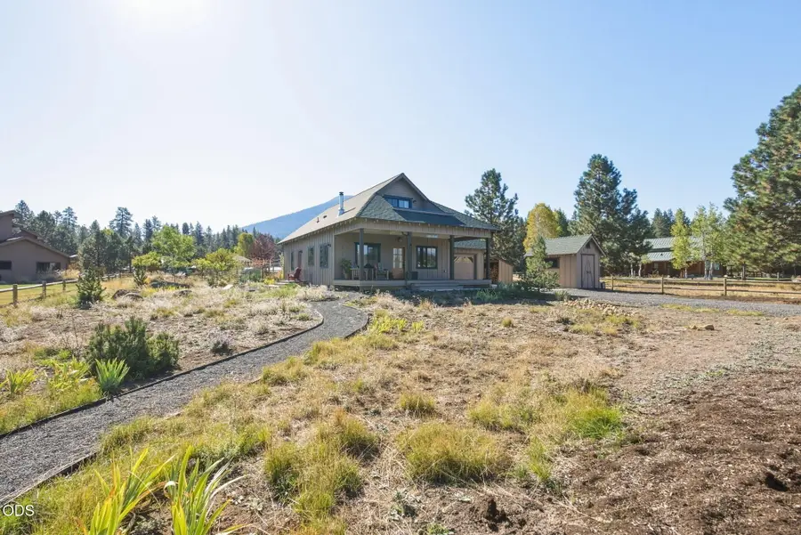 13623 SW Meadow View Drive, Camp Sherman, OR 97730 - #3