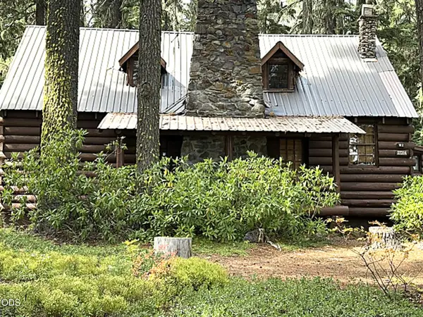 27314 W Odell Lake Road #W2, Crescent Lake, OR 97733