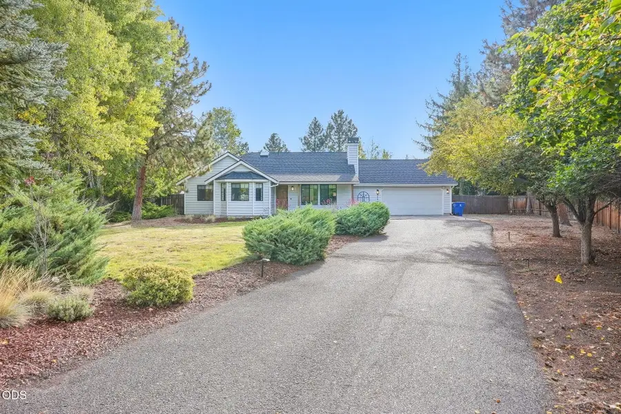 21195 Strawberry Mountain Court, Bend, OR 97702 - #2