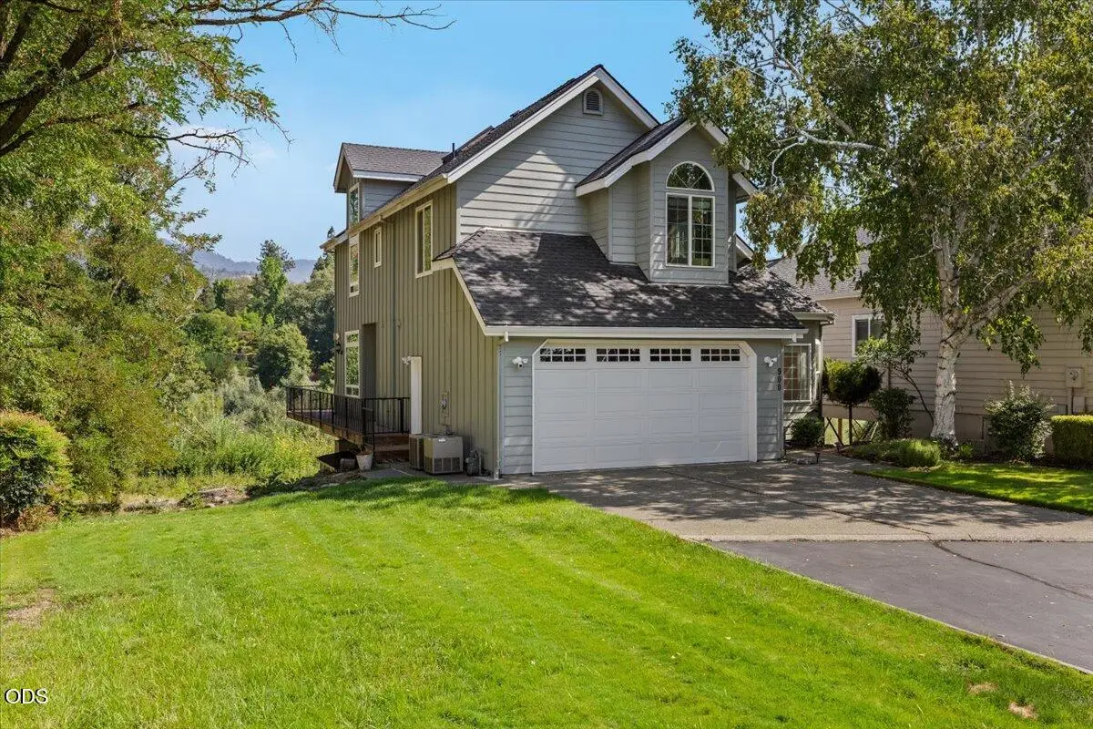 900 SE Mystic Drive, Grants Pass, OR 97527 - #1