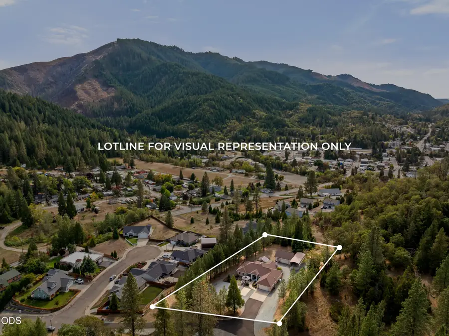 200 Eagle Ridge Drive, Canyonville, OR 97417 - #2