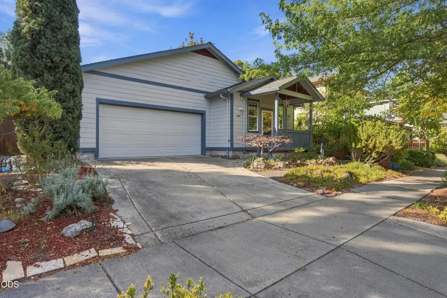 2690 Takelma Way, Ashland, OR 97520 - #2