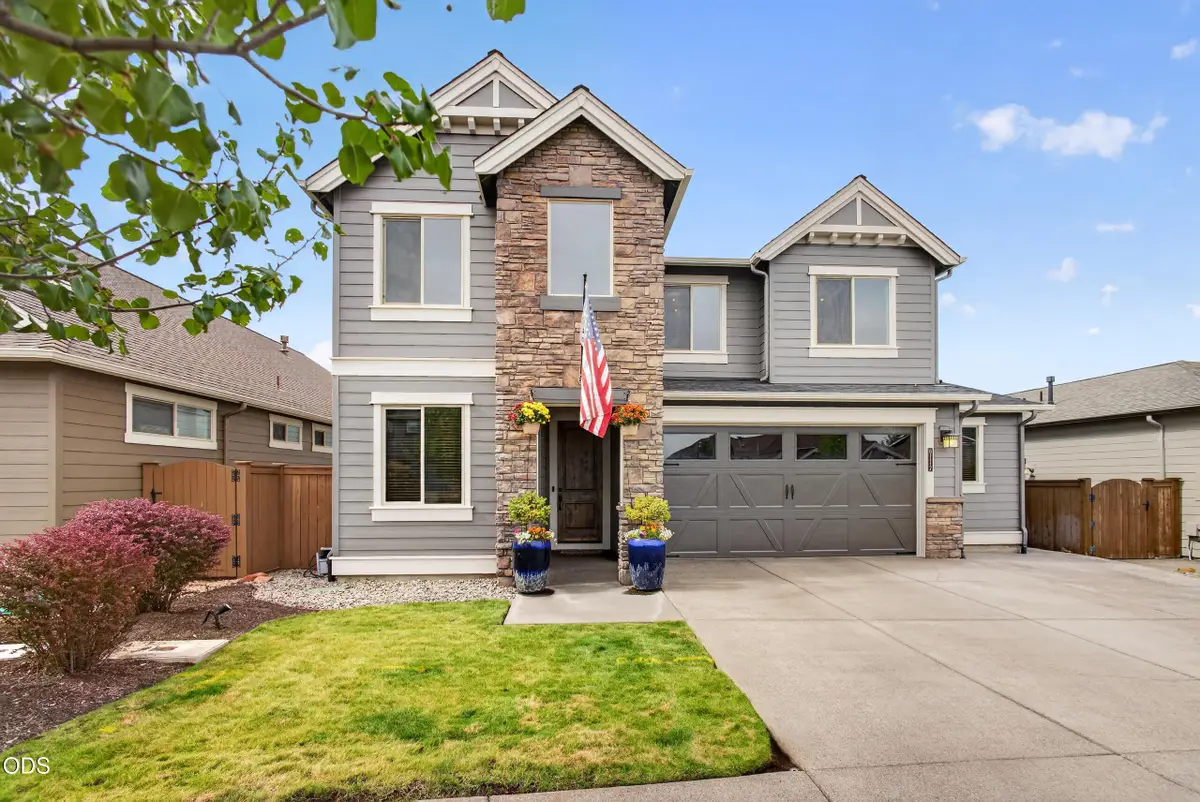 61117 Manhae Loop, Bend, OR 97702 - #1