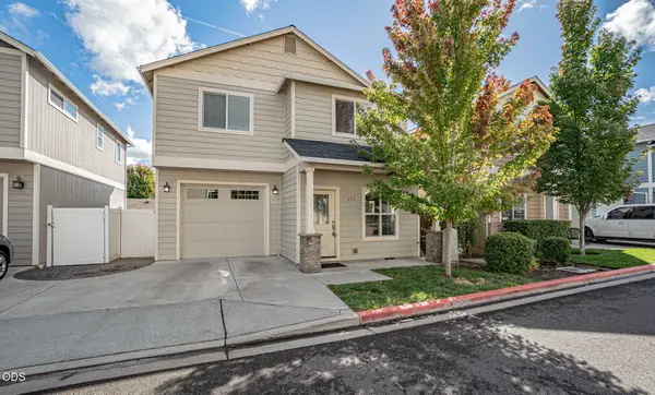 171 Poppy Bay Place, Talent, OR 97540