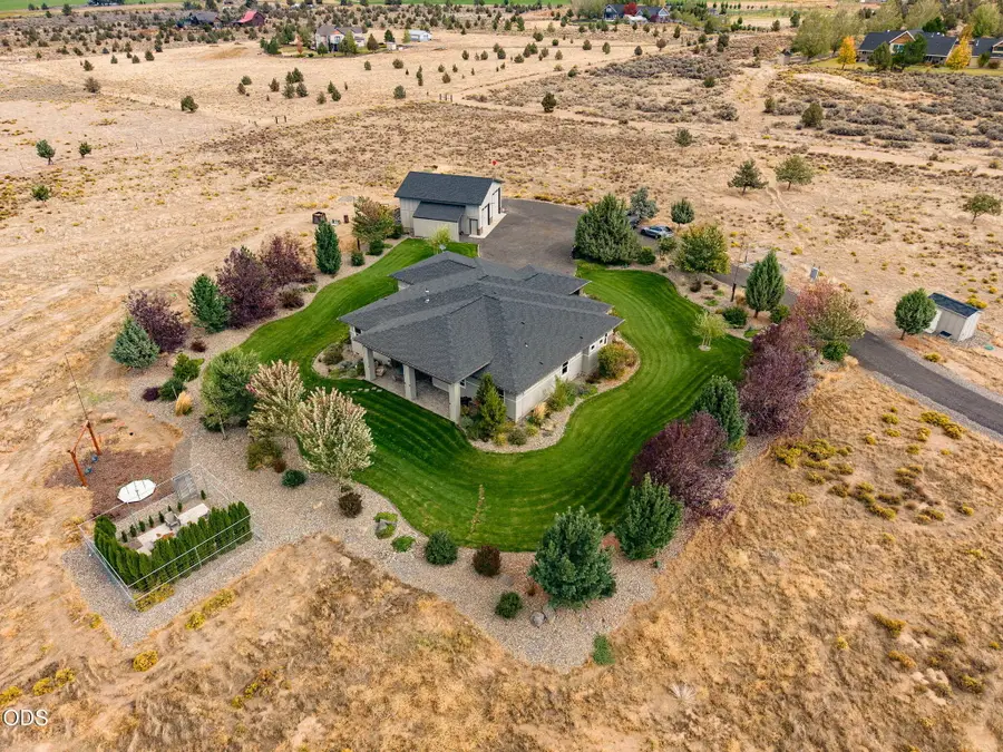 14189 SW Umbarger Road, Powell Butte, OR 97753 - #3