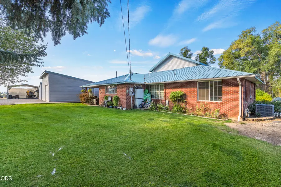 7808 Hilyard Avenue, Klamath Falls, OR 97603 - #2