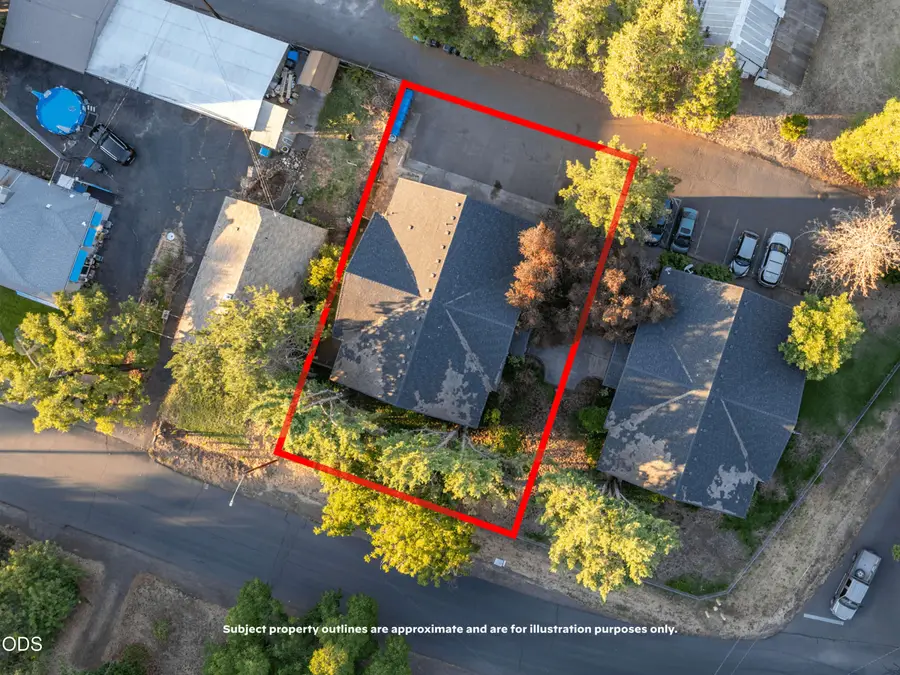 166 Napa Street, Eagle Point, OR 97524 - #3