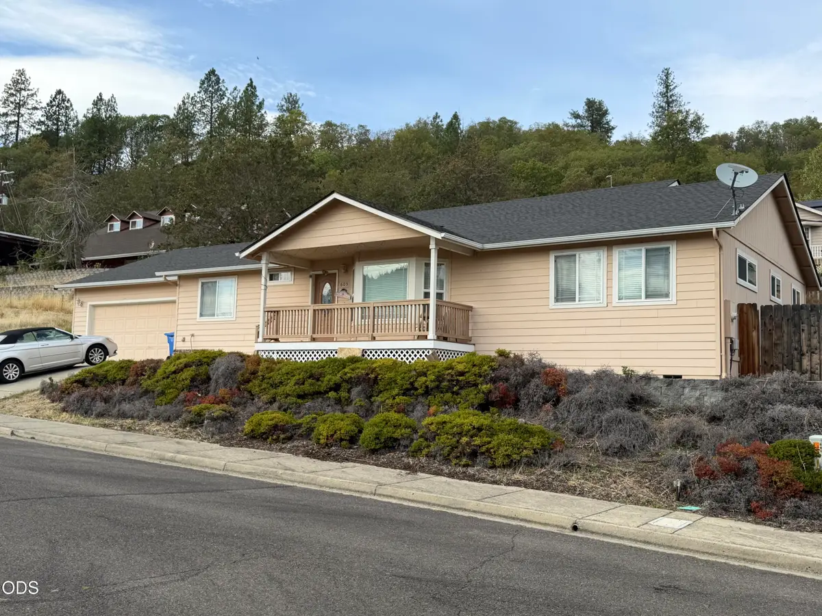 605 Lia Way, Rogue River, OR 97537 - #1