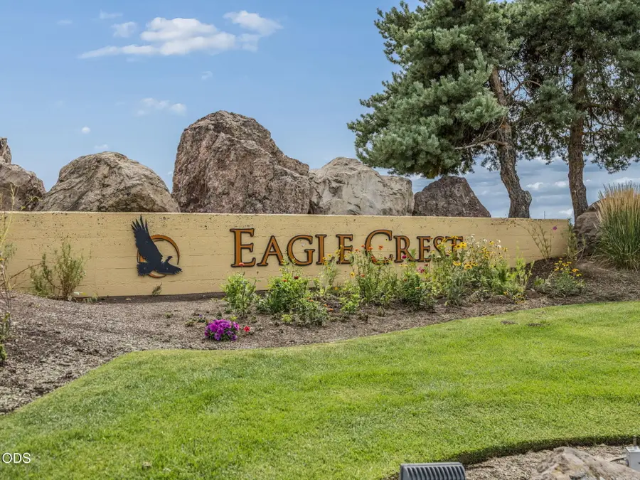 2311 Condor Drive, Redmond, OR 97756 - #2