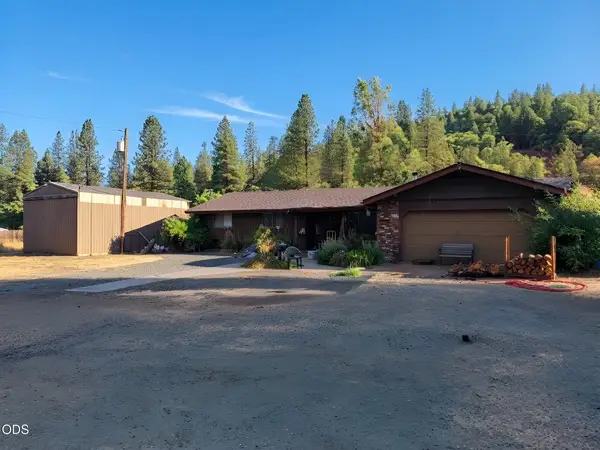 1760 Placer Road, Wolf Creek, OR 97497