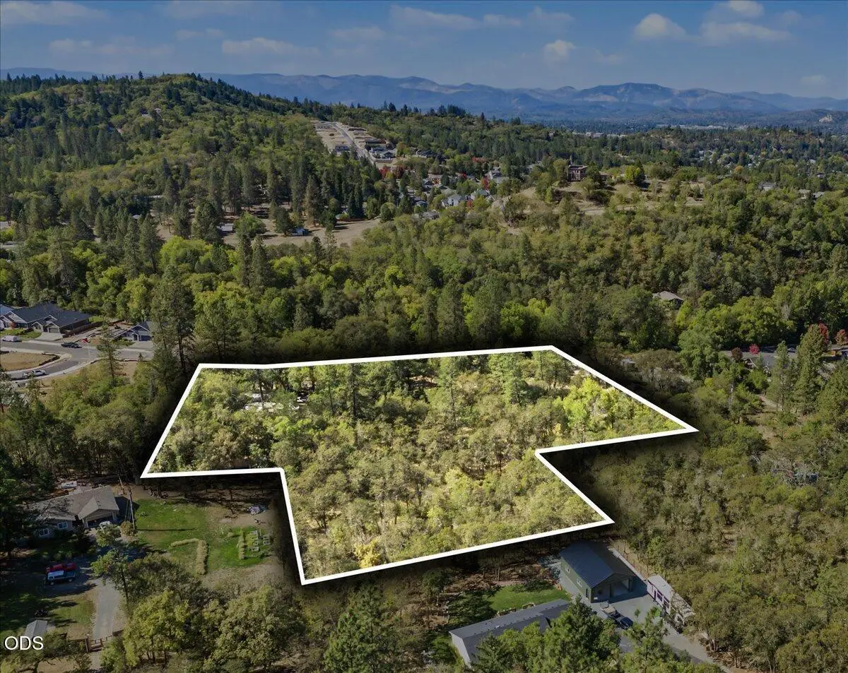 2494 Hamilton Lane, Grants Pass, OR 97527 - #1