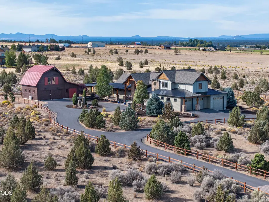 8798 SW Talarus Trail, Powell Butte, OR 97753 - #3