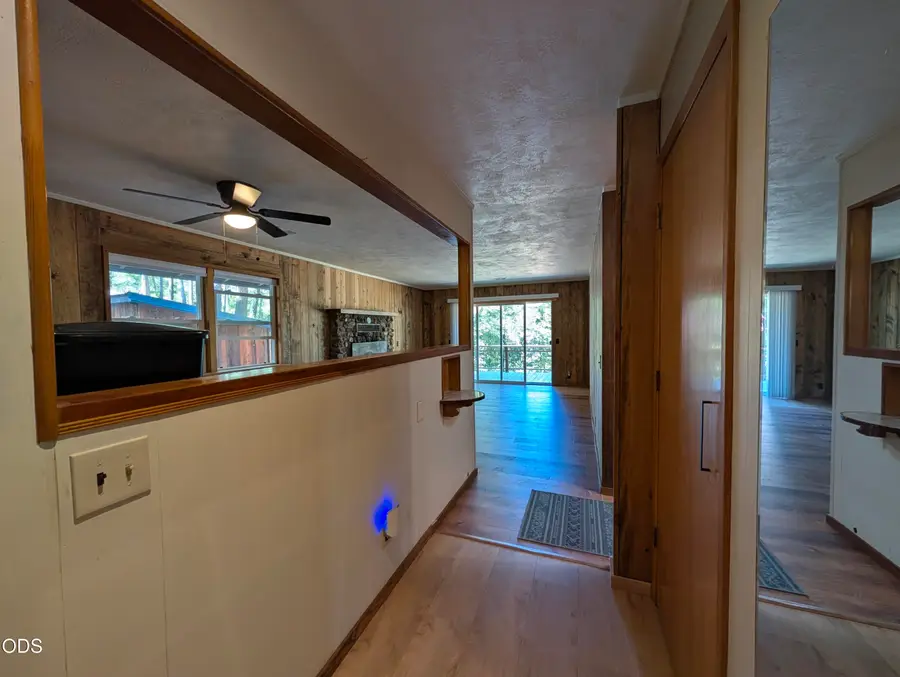 11851 Upper Applegate Road, Jacksonville, OR 97530 - #3