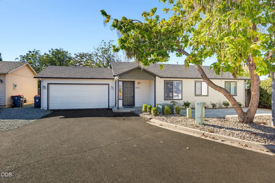905 Narregan Street, Medford, OR 97501 - #2