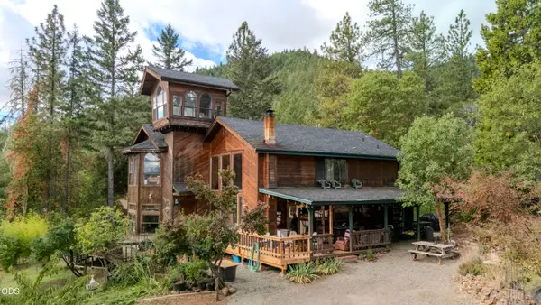 732 Glenlyn Drive, Williams, OR 97544