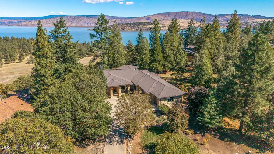 11025 Kestrel Road, Klamath Falls, OR 97601 - #3
