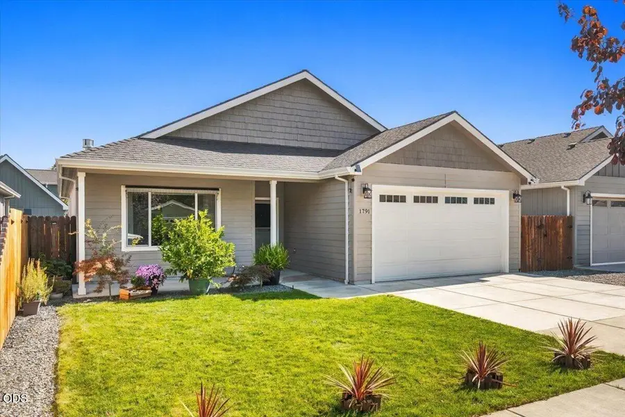 1791 Lillian Street, Medford, OR 97501 - #2