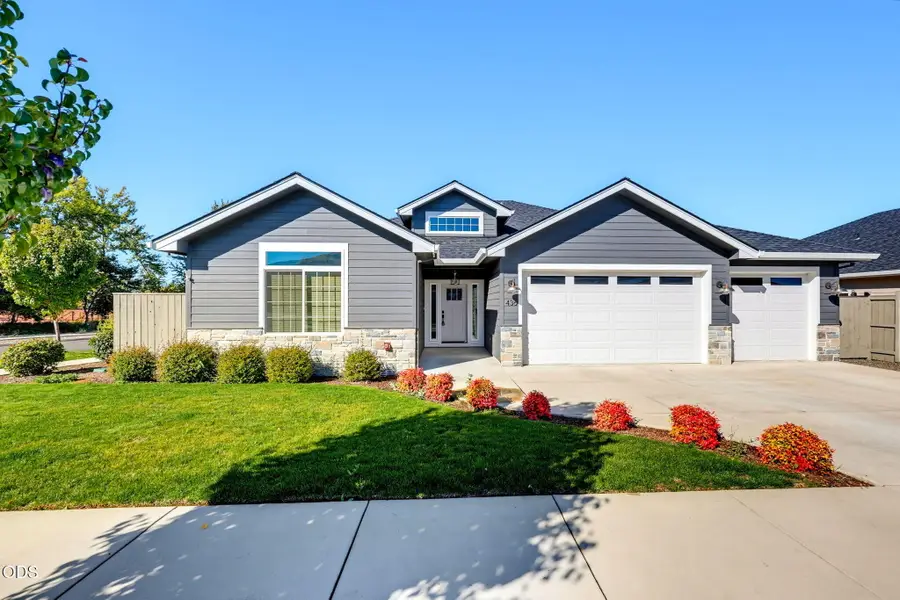 436 Montana Way, Medford, OR 97504 - #2