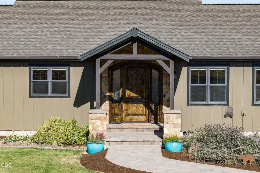4685 SW Trout Road, Terrebonne, OR 97760 - #3