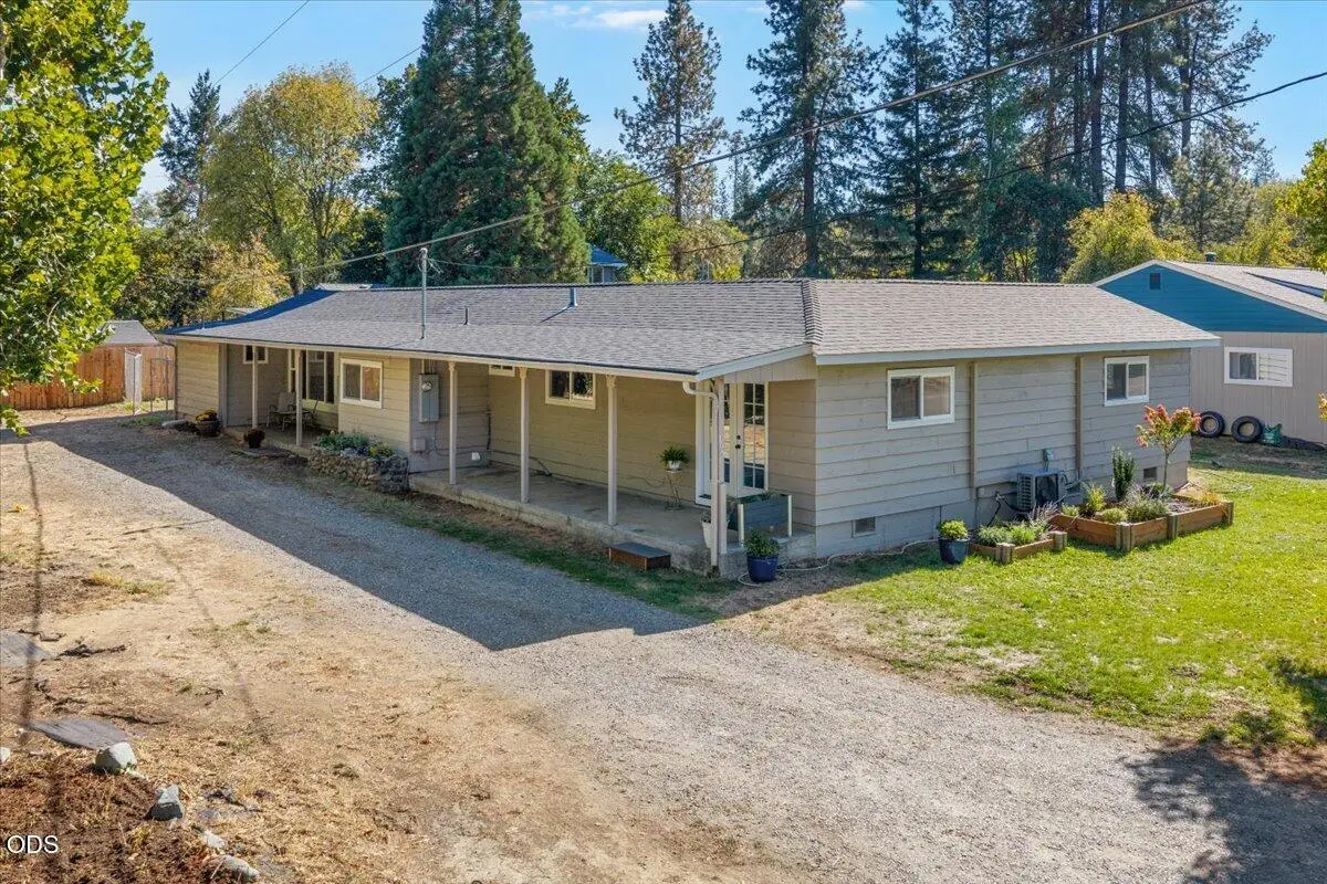165 Laubach Lane, Grants Pass, OR 97526 - #1