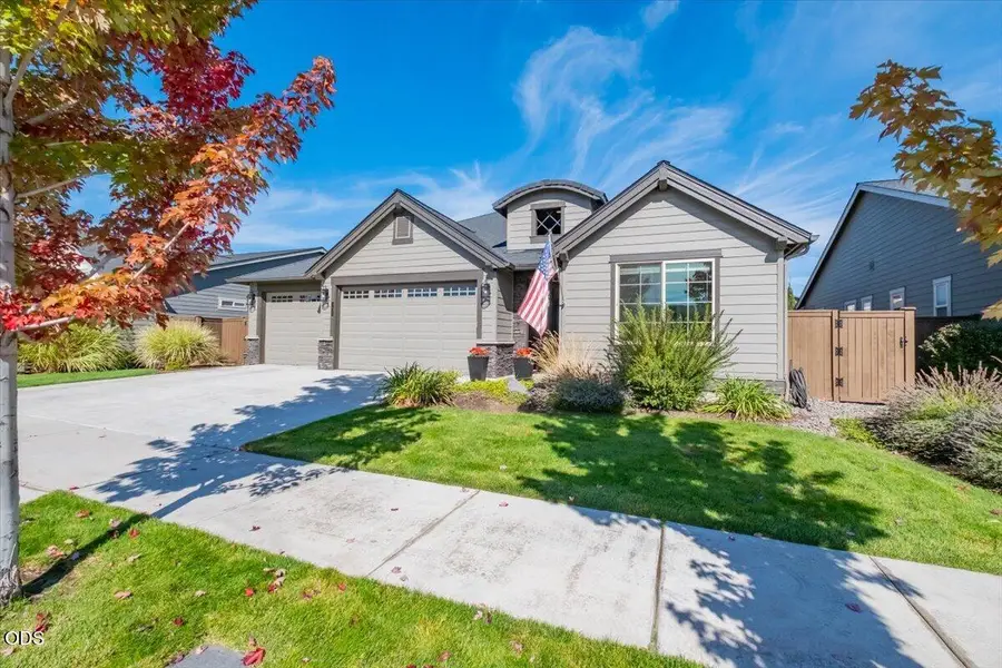 3635 SW Badger Court, Redmond, OR 97756 - #2