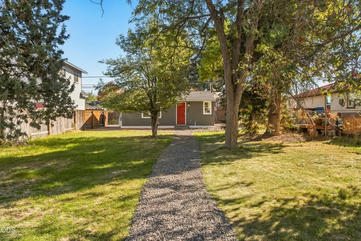 346 SW 12th Street, Redmond, OR 97756 - #1