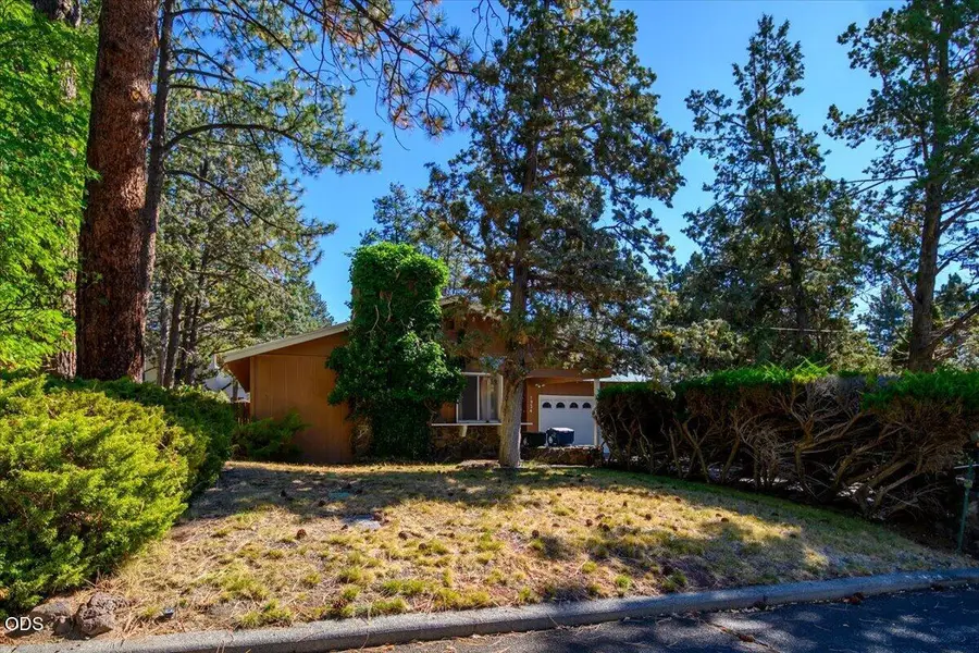 1934 NW Eastes Street Nw, Bend, OR 97703 - #2