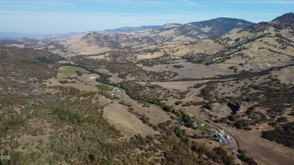 1200 Buckhorn Springs Road, Ashland, OR 97520