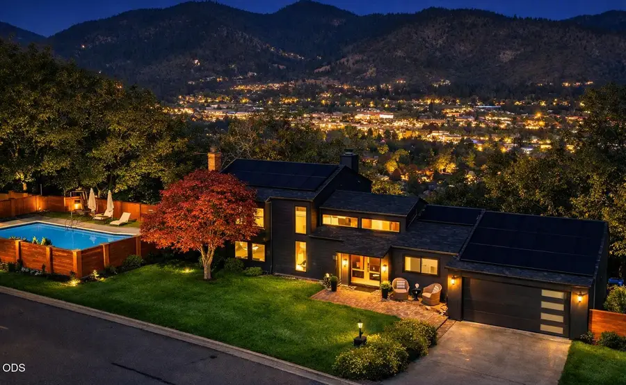1021 NW Starlite Place, Grants Pass, OR 97526 - #2